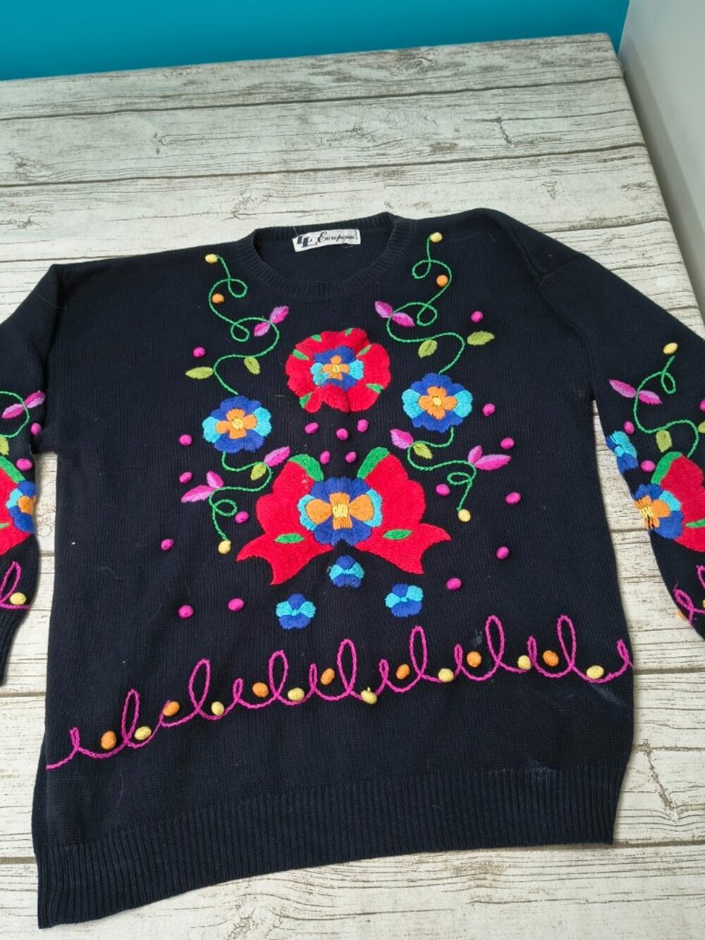 Vintage LE European Hand Embroidered Floral Knit Sweater Size 42 Black Hong Kong